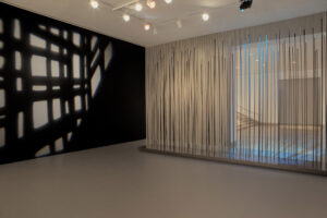 SI-BELLA-E-PERDUTA SI BELLA E PERDUTA - SO BEAUTIFUL AND SO LOST Performance / Art The Dallas Museum of Art a collaborative site specific installation based on Tom Orr and Frances Bagley's set designs for The Dallas Opera's production of Nabucco